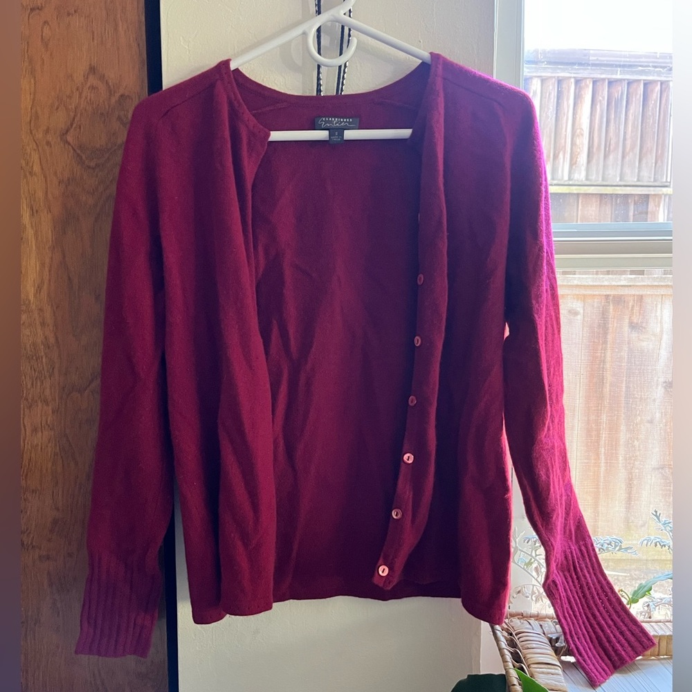 Classiques Entier wine red cardigan sweater